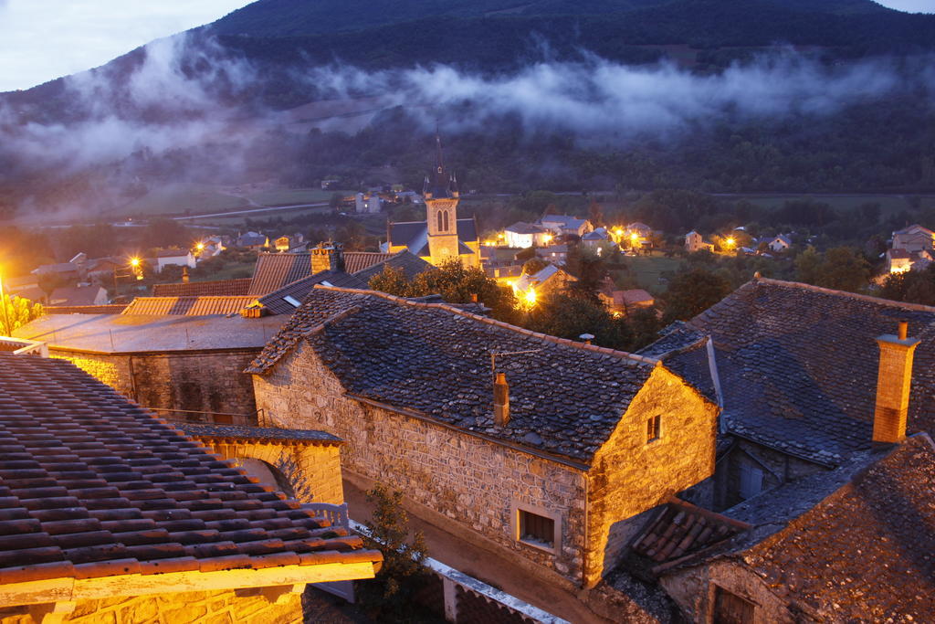 Gite La Cerise Qui Rit La Cresse Phòng bức ảnh
